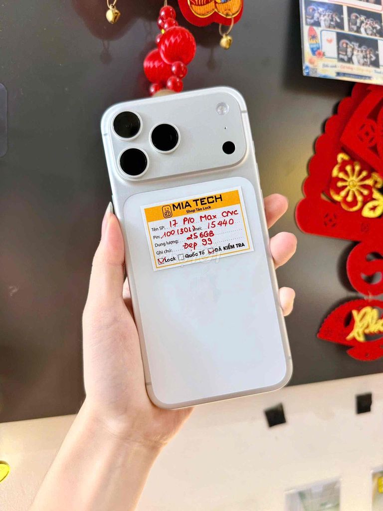 Apple iPhone 17 Pro Max Lock 256GB Trắng. Mua bán Điện thoại tại Quận Ba Đình Hà Nội được đăng bởi Huy Trần hình 1