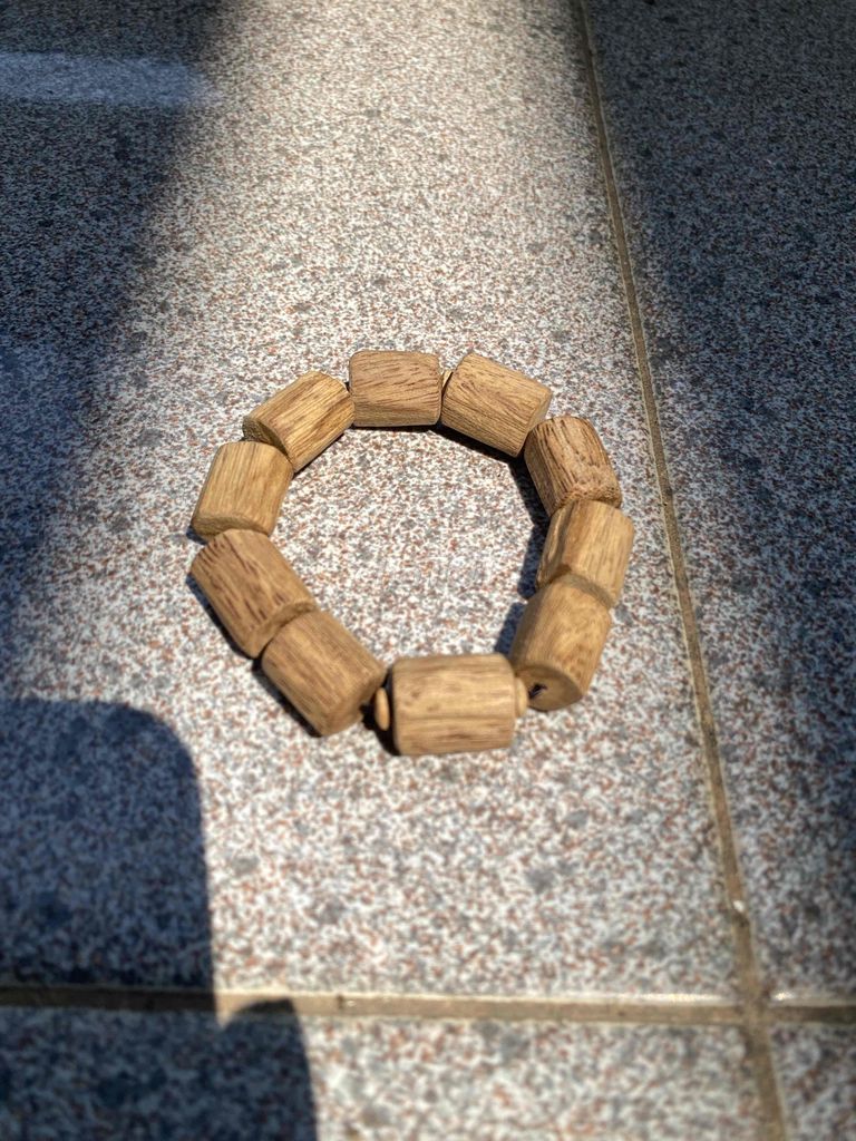 Vòng tay Trầm hương tự nhiên. Mua bán Phụ kiện thời trang khác tại Thành Phố Đồng Hới Quảng Bình được đăng bởi Kem Immortal hình 1