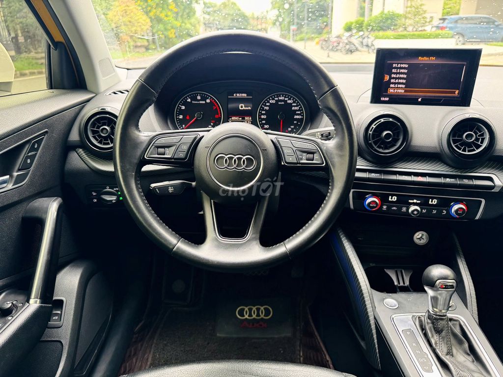 Audi Q2 модель 2019 года, выпуск 2018, импорт из Германии