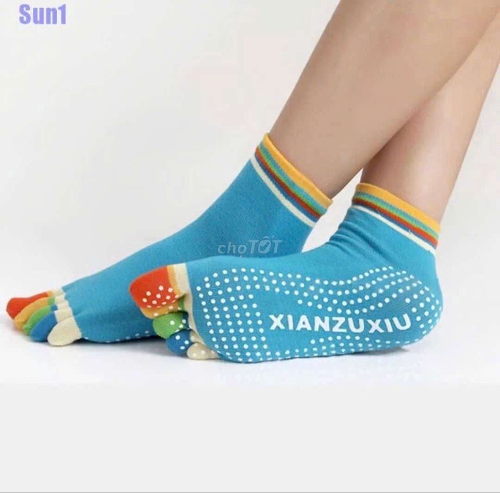 Tất yoga xỏ ngón chống trượt xanh dương. Mua bán Phụ kiện thời trang khác tại Thành phố Vĩnh Long Vĩnh Long được đăng bởi ST STORE chuyên sỉ hình 1