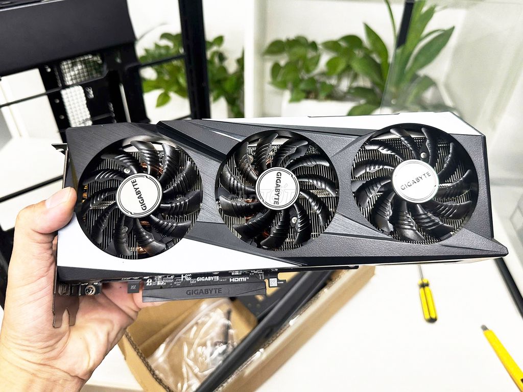 Cây VGA mới bảo hành 35 tháng RX 7600 gaming. Mua bán Linh kiện (RAM, Card...) tại Quận Hải Châu Đà Nẵng được đăng bởi Thiên An  hình 1