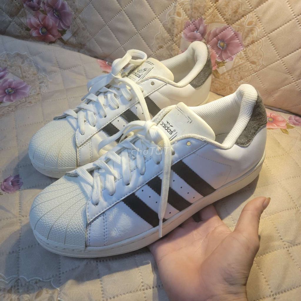 Adidas sò size 42