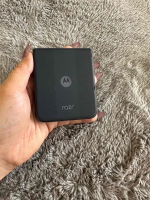 Motorola Razr 50 Ultra ram 12/256GB. Sale giá rẻ