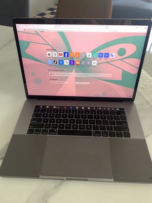 Macbook pro 2018 16GB 512GB 15inch. Mua bán Laptop tại Thành phố Thủ Đức Tp Hồ Chí Minh được đăng bởi Nhật Anh