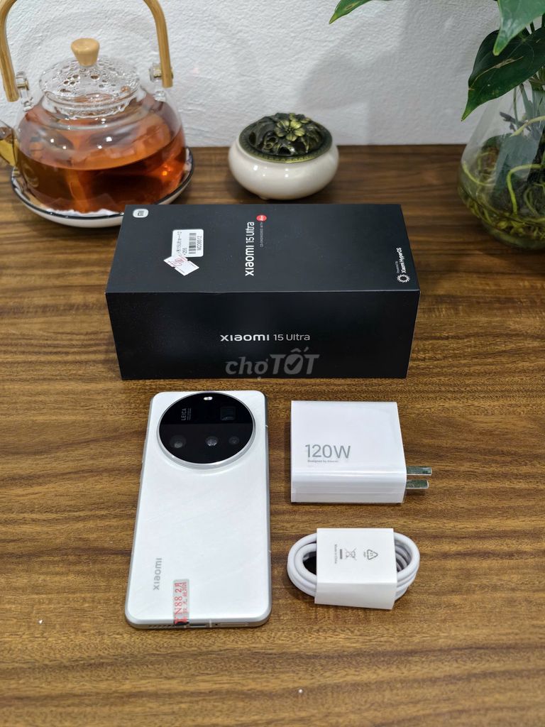 Xiaomi 15 Ultra 12/256 Trắng Fulbox có ship COD. Mua bán Điện thoại tại Quận Ba Đình Hà Nội được đăng bởi Android Top hình 1