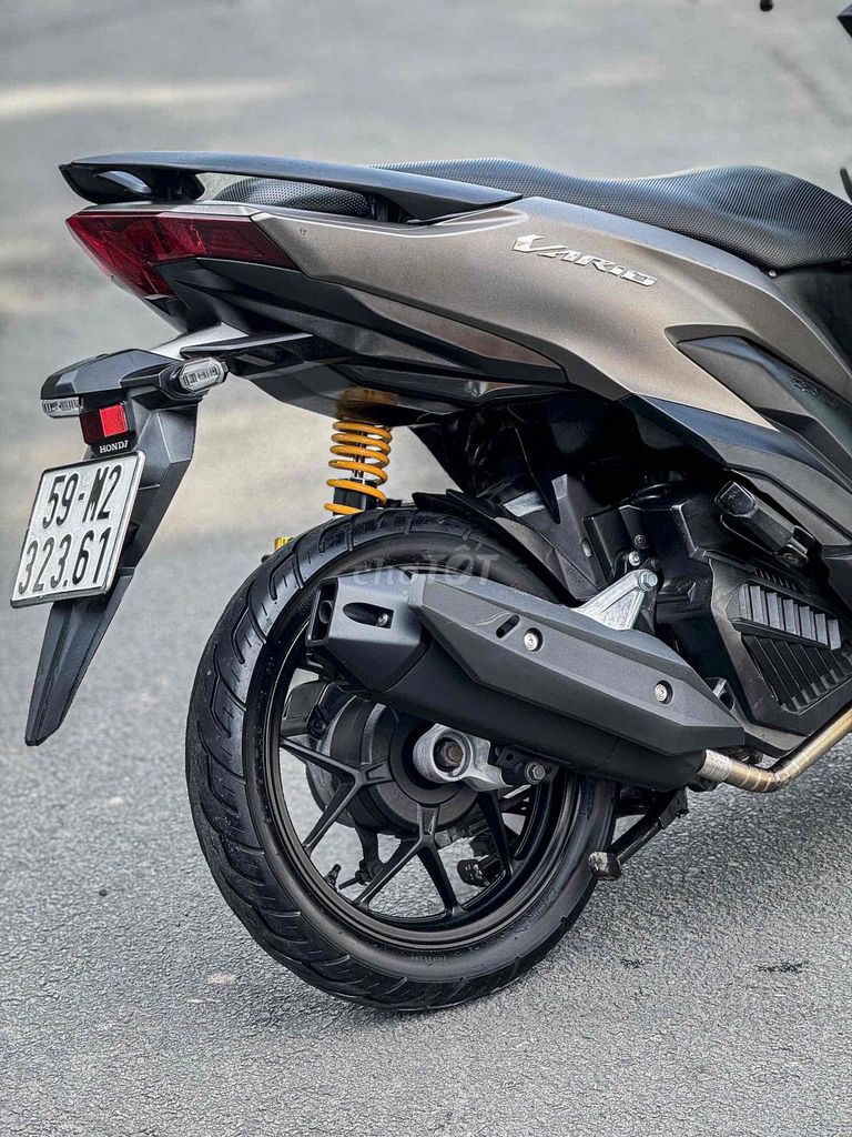 vario 125 2020 bstp 9c nguyen zin nợ xậu tra 50% ạ. Mua bán Xe máy tại Quận Bình Tân Tp Hồ Chí Minh được đăng bởi Xe Máy Qúy Le hình 7