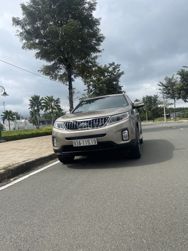 Kia Sorento 2018 GAT - 30000 km. Mua bán Ô tô tại Huyện Đồng Phú Bình Phước được đăng bởi Trần Hoàng Huân hình 2