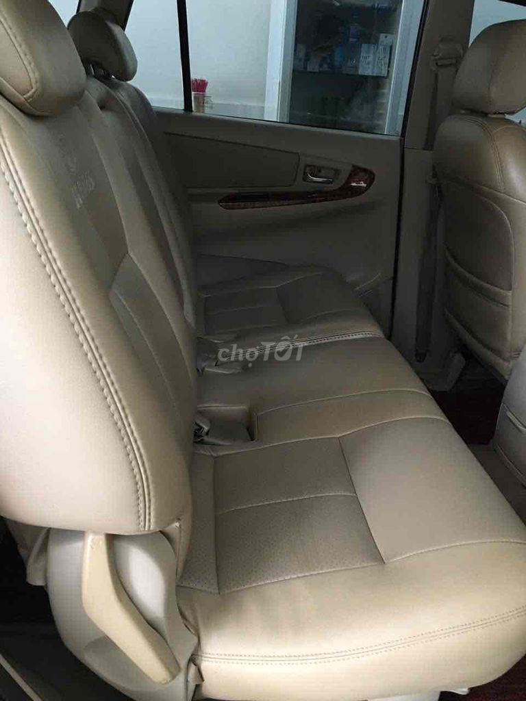 Xe Innova rất đẹp,xe gia đình sử dụng. Mua bán Ô tô tại Thành phố Long Xuyên An Giang được đăng bởi Chú Ba hình 11