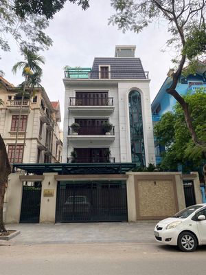 BT VƯỜN ĐÀO - NHẬT TÂN, 160m2 x 5T, MT:10m. Đồ cơ bản, Hợp: Ở & VP,.... Cho thuê nhà ở tại Quận Tây Hồ Hà Nội được đăng bởi Vũ Tiến Thành