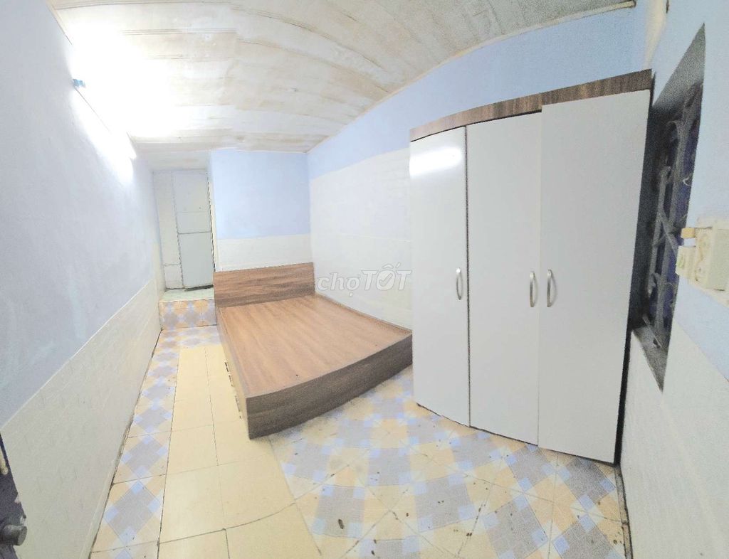 phòng trọ 2 triệu tầng 2 thoáng mát đủ giường tủ nóng lạnh vskk
