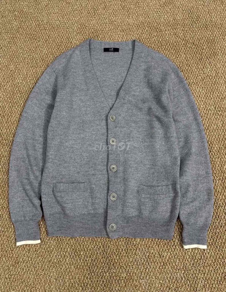 Áo cardigan 23 HOMME nam Xám. Mua bán Quần áo tại Huyện A Lưới Thừa Thiên Huế được đăng bởi Quỳnh Ngọc hình 1