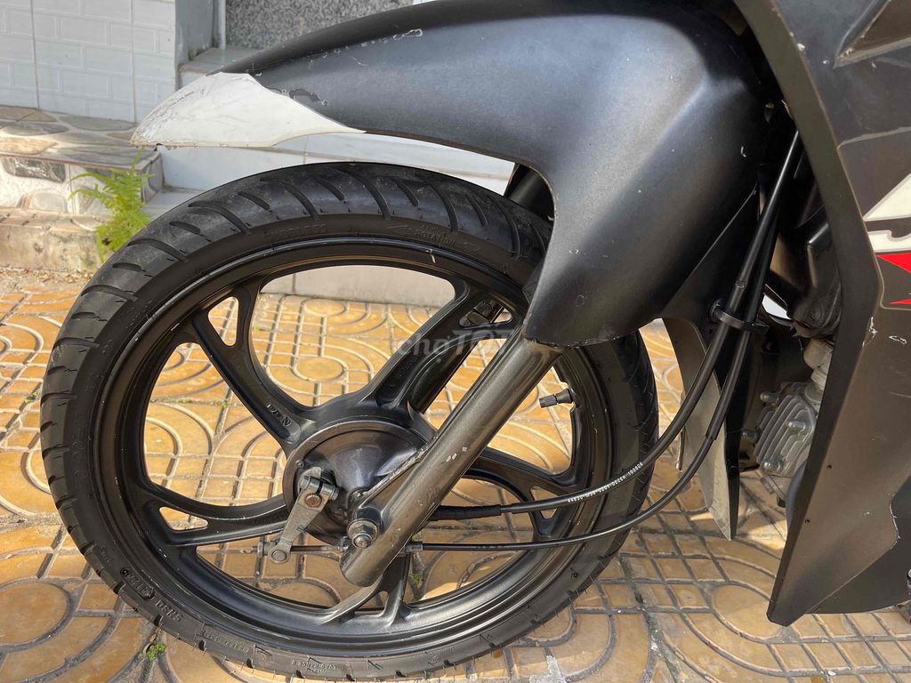 xe rất mới! học sinh đi học rất thuận lợi.. Mua bán Xe máy tại Thành phố Sóc Trăng Sóc Trăng được đăng bởi Nghĩa hình 7