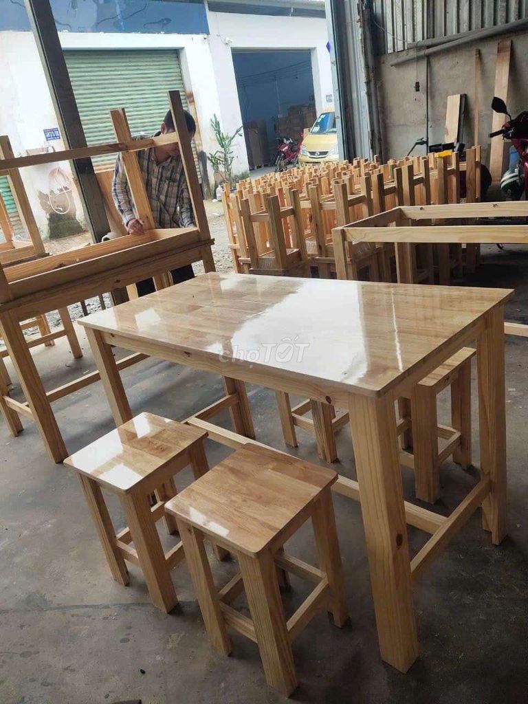 Bộ bàn ghế đôn gỗ. Mua bán Bàn ghế tại Quận Tân Phú Tp Hồ Chí Minh được đăng bởi Duy Thuy hình 1