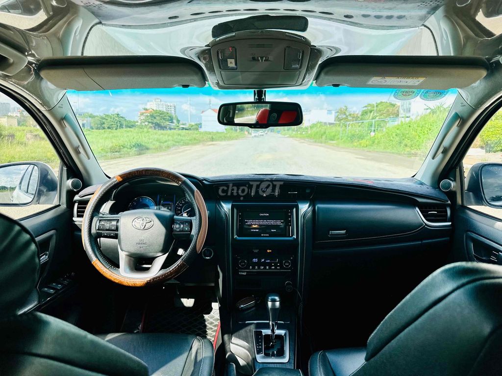 Toyota Fortuner 2022 2.4L 4x2 AT - 72000 km. Mua bán Ô tô tại Quận 5 Tp Hồ Chí Minh được đăng bởi Phạm Tân Tiến  hình 7