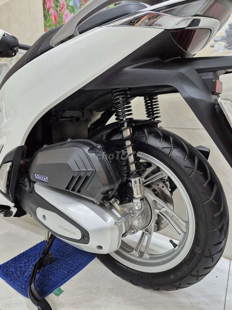 Honda SH 150 ABS 2020 Trắng 8000 km. Mua bán Xe máy tại Quận 8 Tp Hồ Chí Minh được đăng bởi Khâm nguyễn hình 9