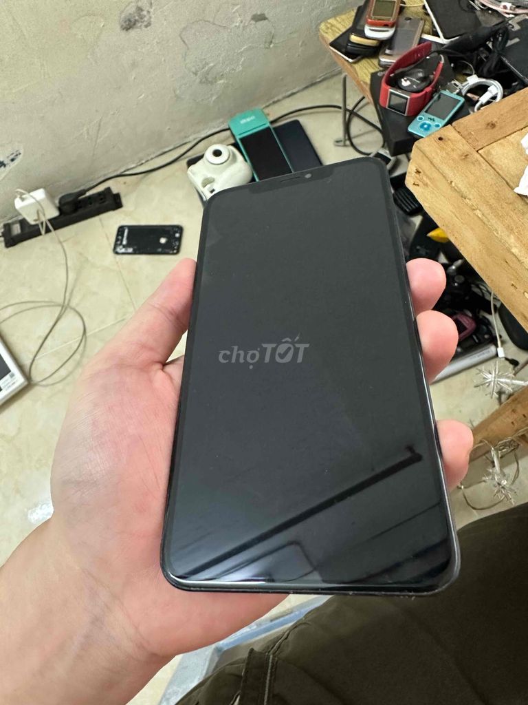 Màn iphone Xsm zin kính đốm mép trái cảm ứngok