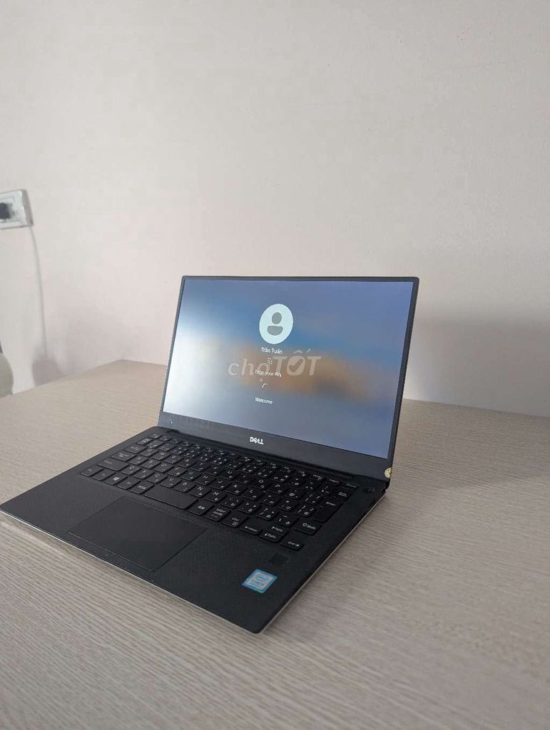 Dell XPS 9360 i5-8250u 3K SSD 256GB Hư camera. Mua bán Laptop tại Thành phố Vinh Nghệ An được đăng bởi Tiến hình 1