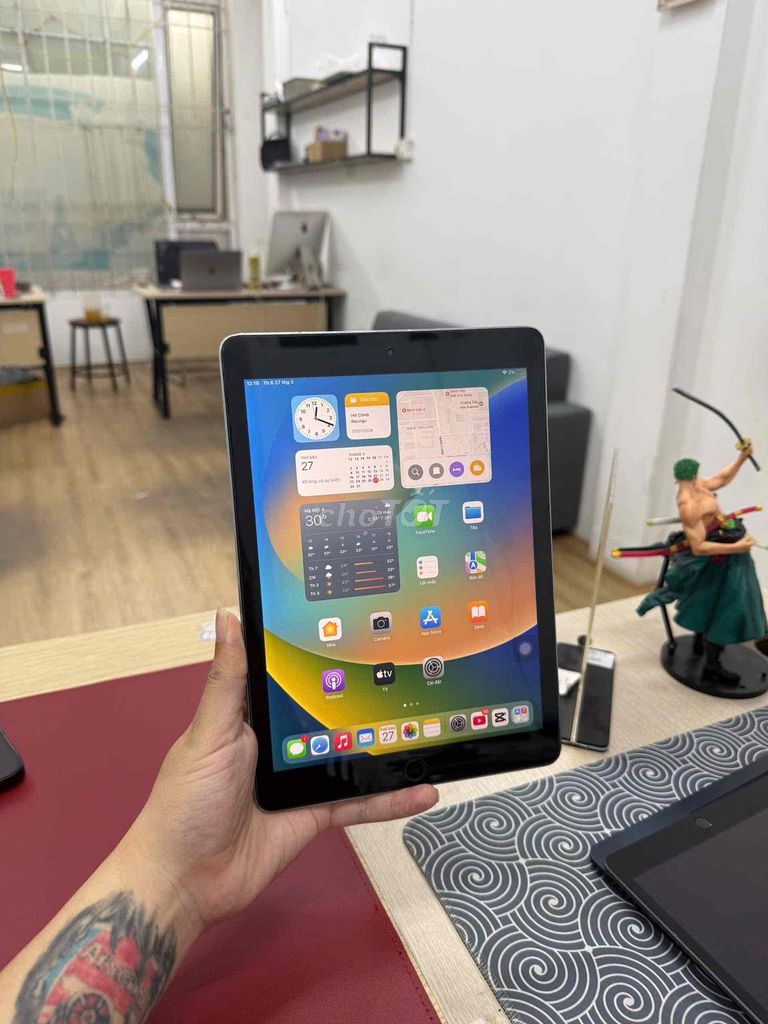 Apple iPad Pro 9.7 32GB Xám. Mua bán Máy tính bảng tại Quận Đống Đa Hà Nội được đăng bởi KT Hà Nội Mobile hình 1