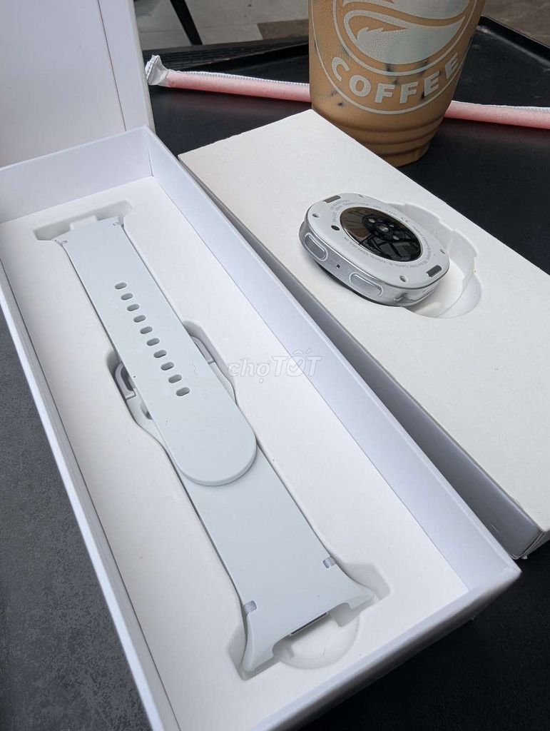 Samsung Galaxy Watch 8 40mm Trắng Như mới. Mua bán Thiết bị đeo thông minh tại Quận Đống Đa Hà Nội được đăng bởi Karen hình 1