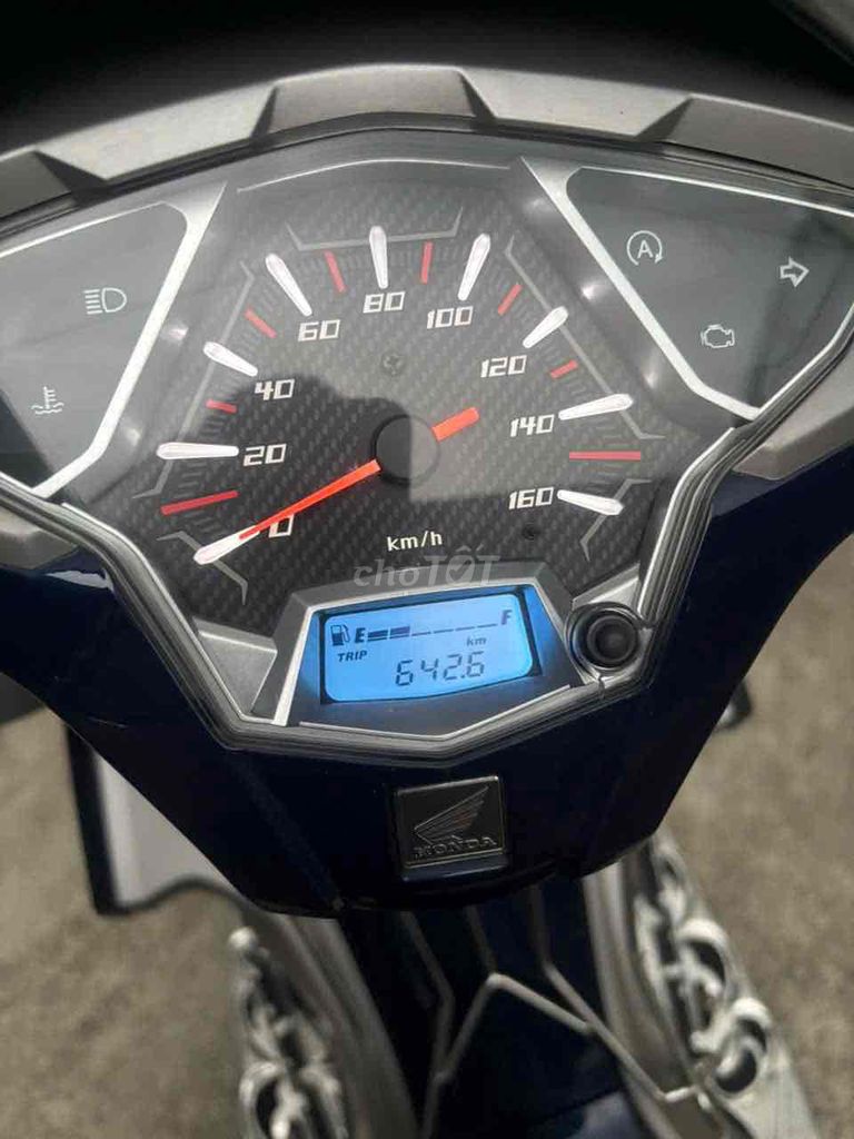 Honda Air Blade Xanh đen 14172 km. Mua bán Xe máy tại Huyện Quốc Oai Hà Nội được đăng bởi hung hình 2