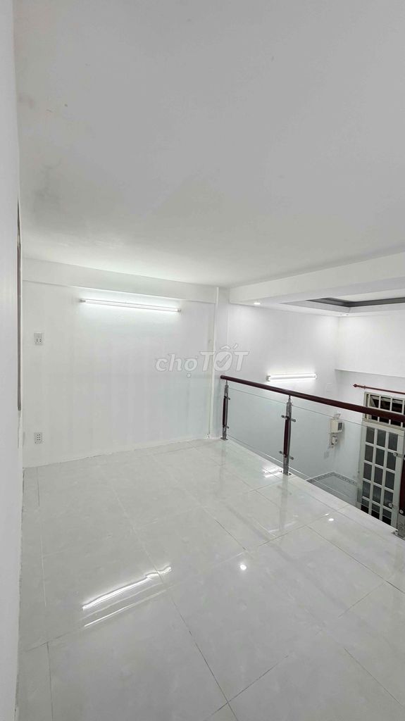 Продажа от собственника, дом в переулке 109/21, phường 16, район Говап