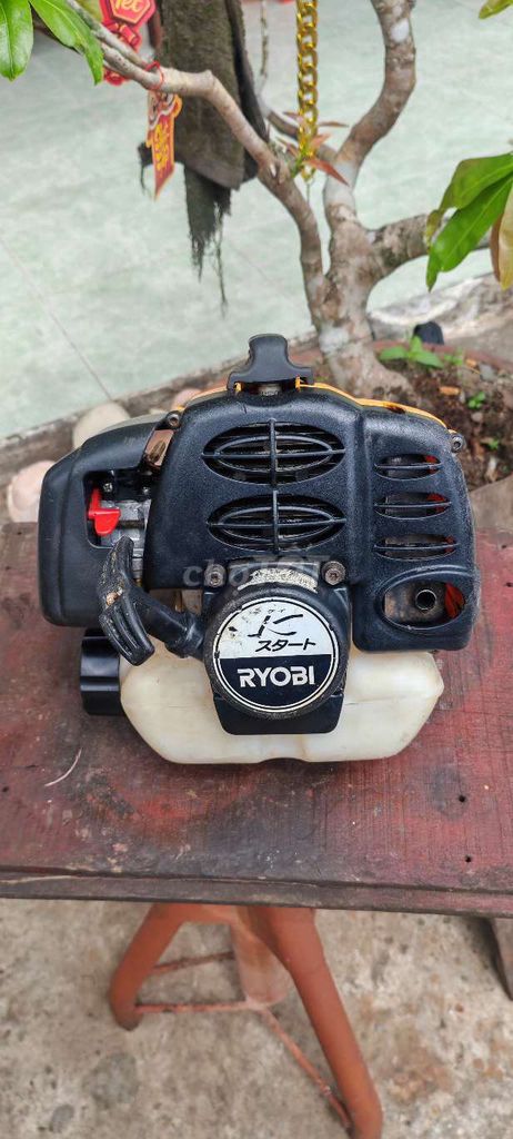 Động cơ 2 thì Ryobi 26cc Nguyên zin. Mua bán Đồ chuyên dụng, Giống nuôi trồng tại Huyện Càng Long Trà Vinh được đăng bởi Nhân  hình 1