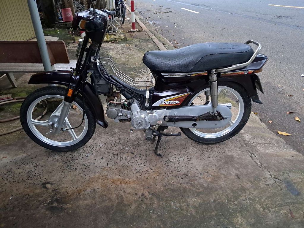 Dream TQ..Sạch Đẹp..máy êm..bình đề..bs 72. Mua bán Xe máy tại Huyện Đất Đỏ Bà Rịa - Vũng Tàu được đăng bởi Trường hình 1