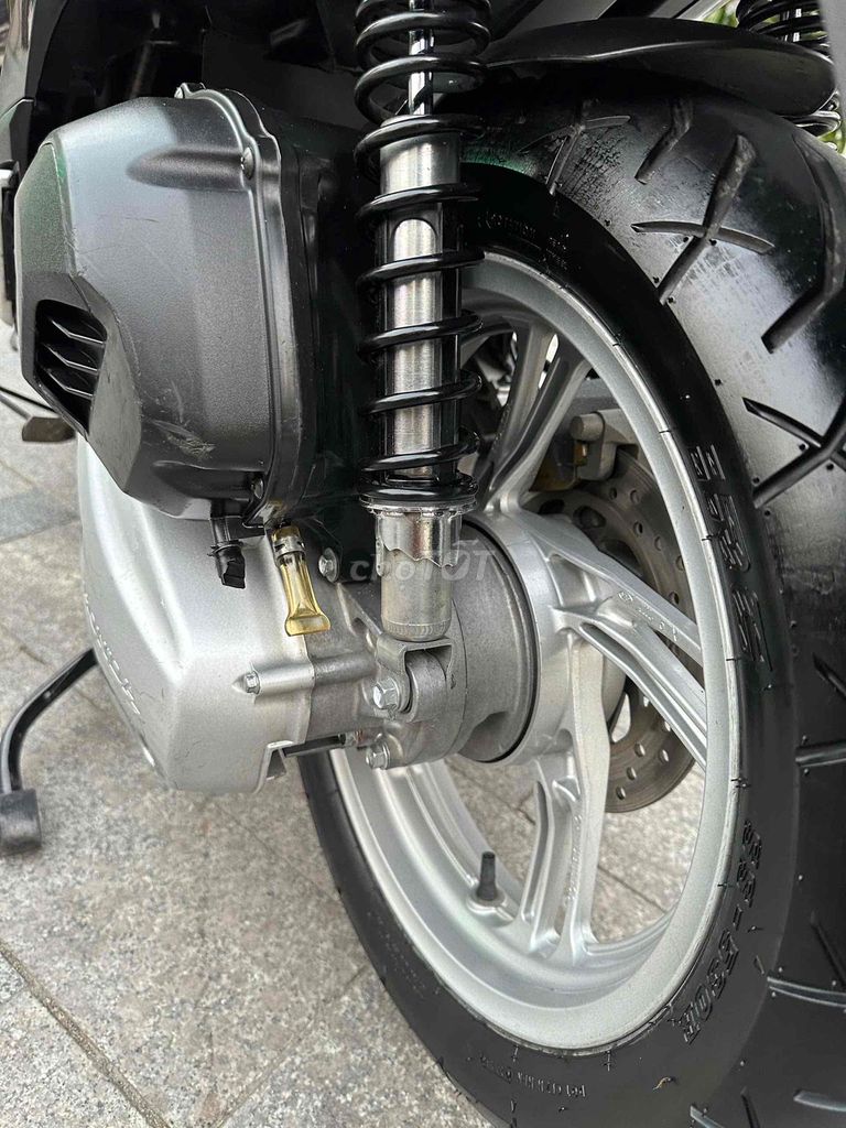 Cần bán SH 150 ABS 2018 màu đen cực đẹp, cực chất. Mua bán Xe máy tại Quận Đống Đa Hà Nội được đăng bởi Xe Máy Vượng Trung hình 9