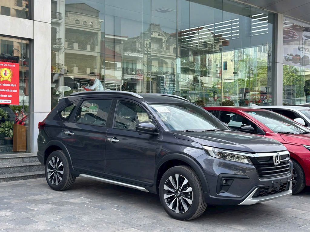 Honda BR-V L, 7 мест, импортная сборка