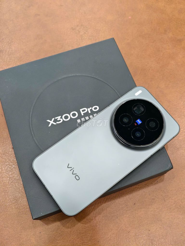 Vivo X300 Pro nội địa 16-512gb Đen Fbox đẹp 98,5%. Mua bán Điện thoại tại Quận Đống Đa Hà Nội được đăng bởi Hn Store hình 1