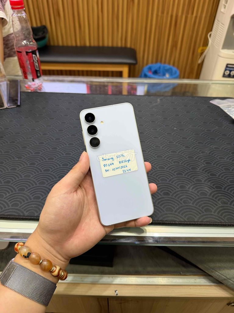 Samsung galaxy S25 Fe 8/128gb Blue. Mua bán Điện thoại tại Quận Gò Vấp Tp Hồ Chí Minh được đăng bởi Võ Chí Bảo hình 1