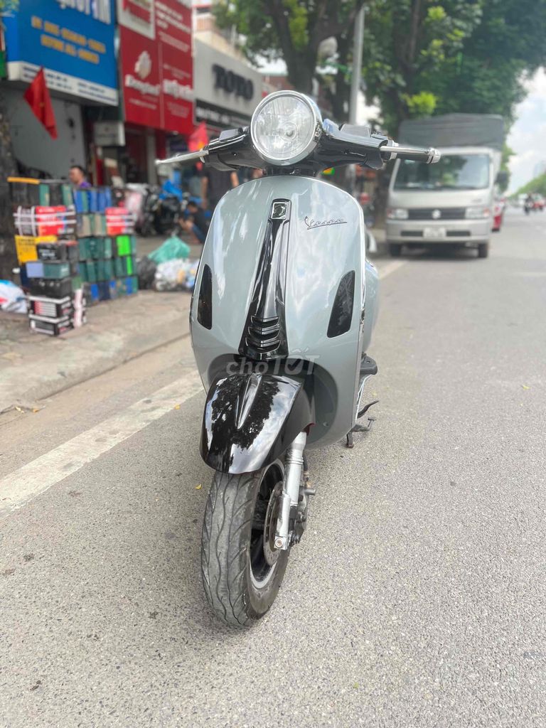 Xe điện Vespa Dibao xám xi măng đen