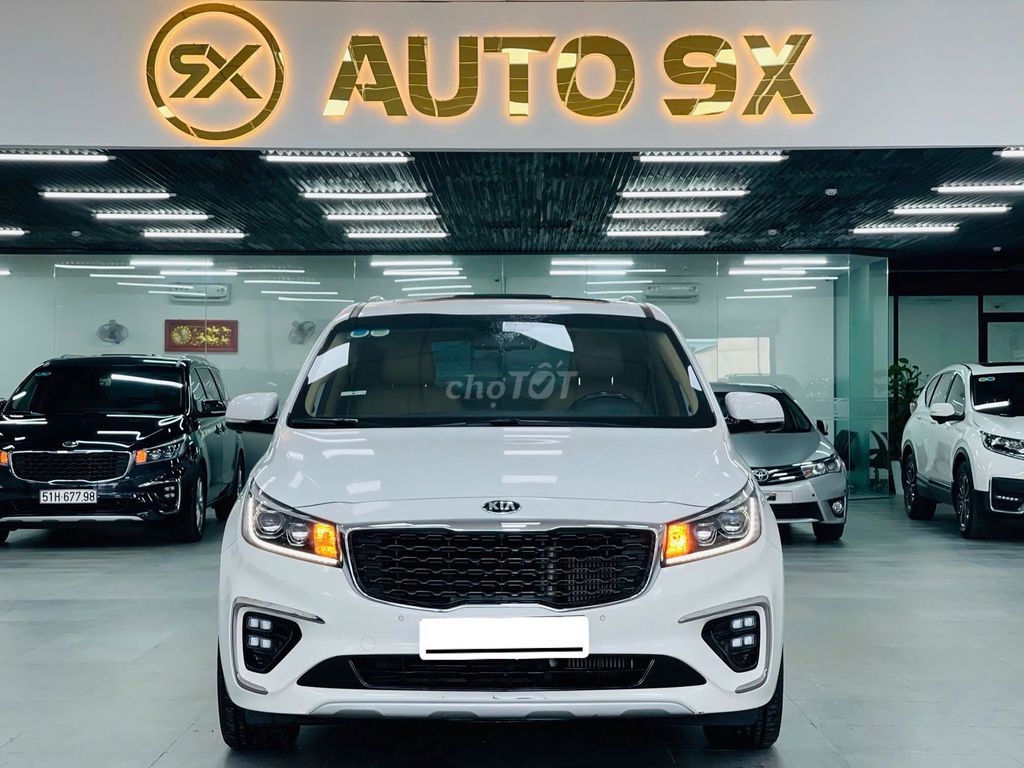 Kia Sedona 2018 2.2 DATH - 68000 km