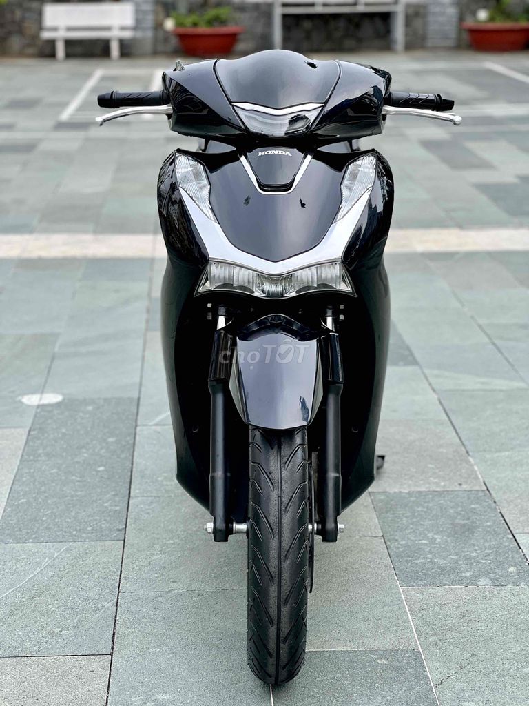 SH 125 2022 ĐEN BÓNG BSTP CHÍNH CHỦ CÓ BÁN GÓP. Mua bán Xe máy tại Thành phố Thủ Đức Tp Hồ Chí Minh được đăng bởi Hiếu  hình 11