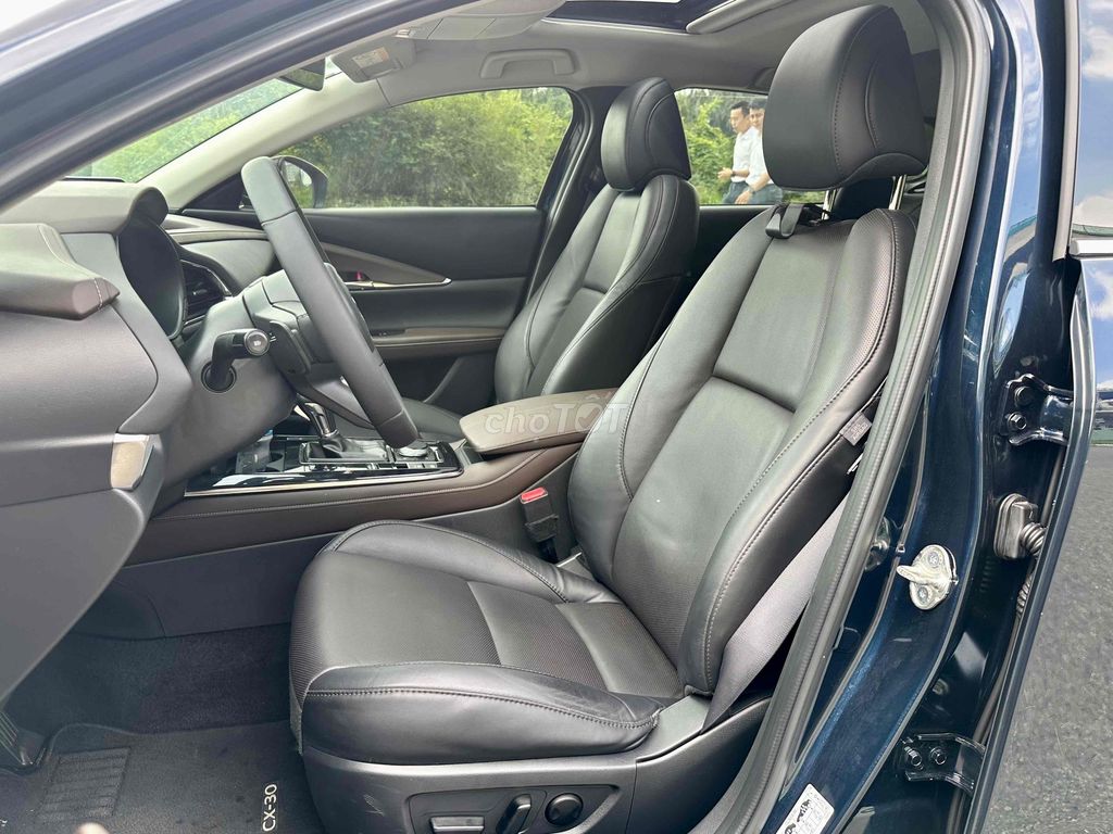 Mazda CX-30 2022 Premium 2.0 AT - 23000 km. Mua bán Ô tô tại Quận 10 Tp Hồ Chí Minh được đăng bởi phúc hình 8