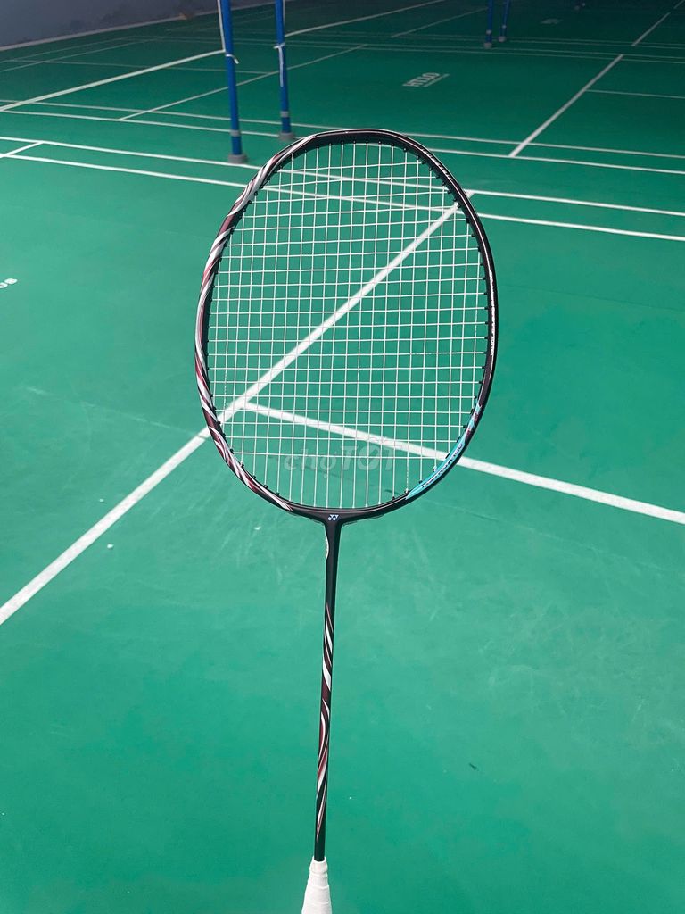 Vợt cầu lông Yonex Astrox 100ZZ Kurenai