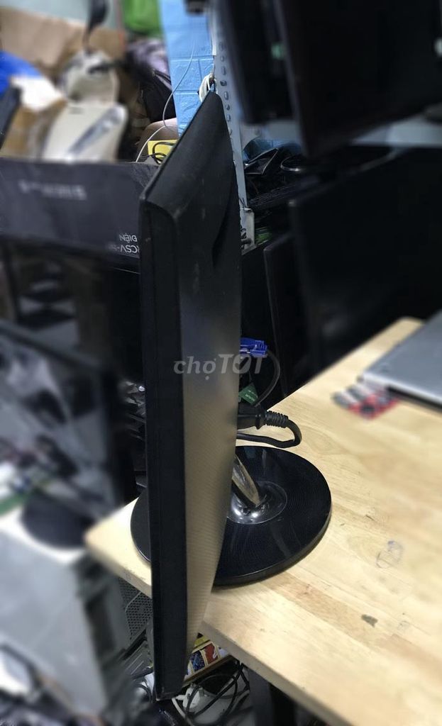 Màn Asus 22in led mỏng sắc nét, có HDMI, Full HD. Mua bán Phụ kiện (Màn hình, Chuột...) tại Quận 3 Tp Hồ Chí Minh được đăng bởi Anh Dũng hình 3