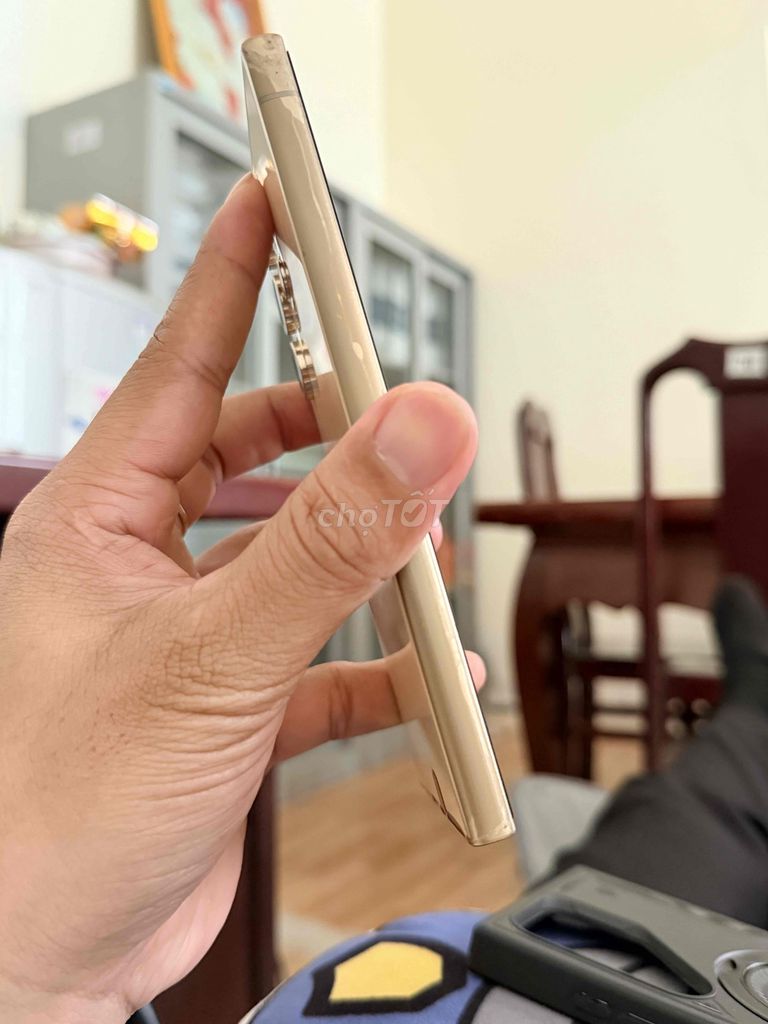 Samsung Galaxy S24 Ultra 256GB màu vàng. Mua bán Điện thoại tại Thị xã Long Mỹ Hậu Giang được đăng bởi DANH XUYÊN hình 1