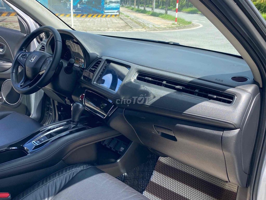 Honda HR-V 2019 HR-V L Full Options Chất Khỏi Bàn. Mua bán Ô tô tại Quận Long Biên Hà Nội được đăng bởi DUONGMINH AUTO  hình 9