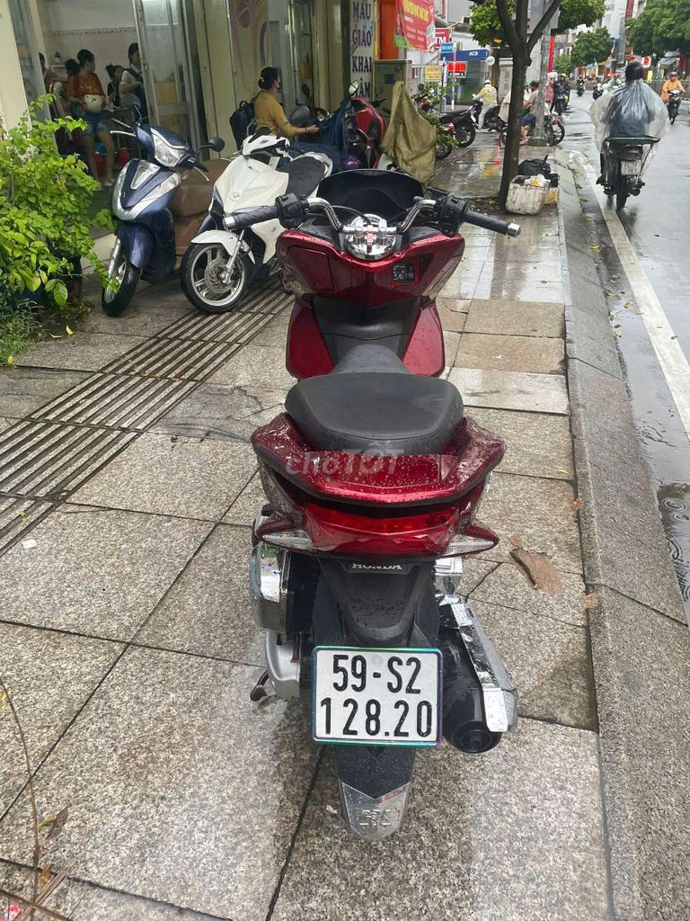 Honda PCX 125 2016 mới 90% bstp chính chủ. Mua bán Xe máy tại Quận Tân Phú Tp Hồ Chí Minh được đăng bởi Tuanduy hình 5