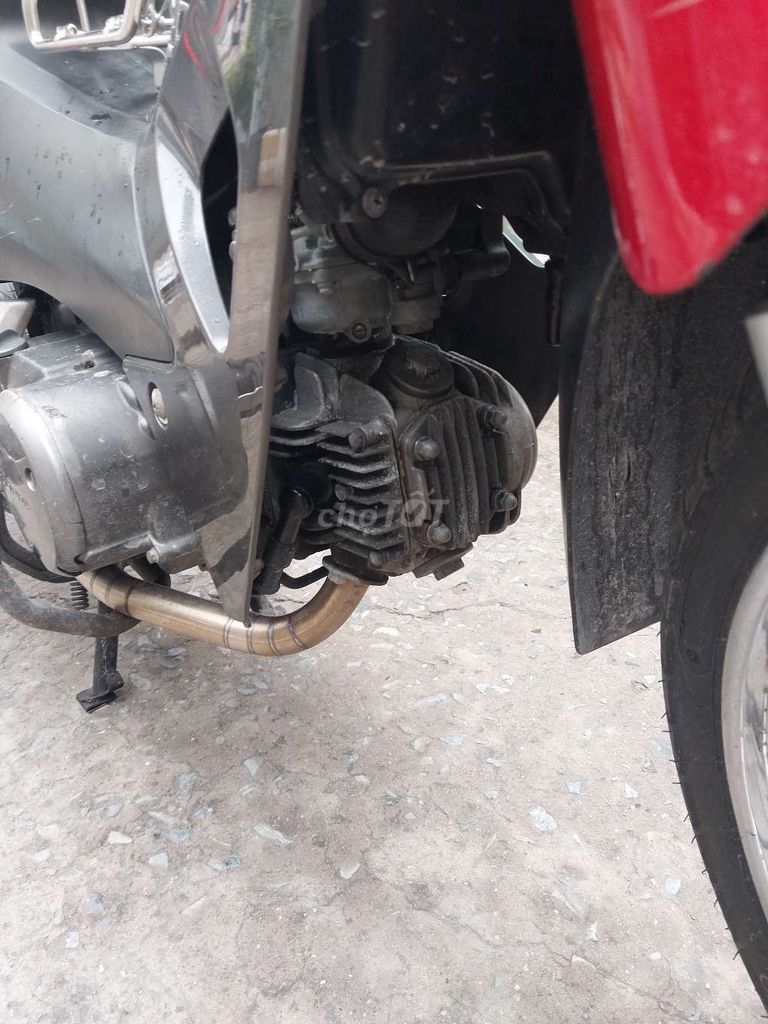 Honda Wave 100c красная, черная