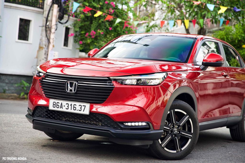 HRV G DATE CUỐI 2024, CHỈ 9.000KM, CỰC SIÊU MỚI. Mua bán Ô tô tại Quận 10 Tp Hồ Chí Minh được đăng bởi PC Trương hình 11