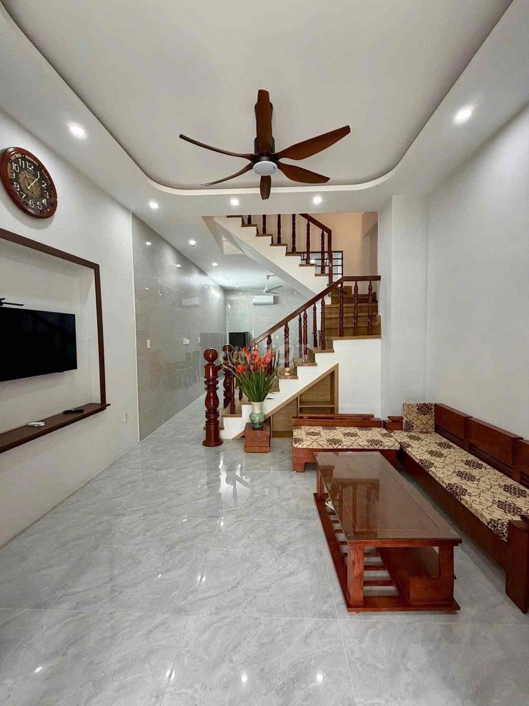 Furnished 3-storey house off Nguyễn Công Hãng — photo 10