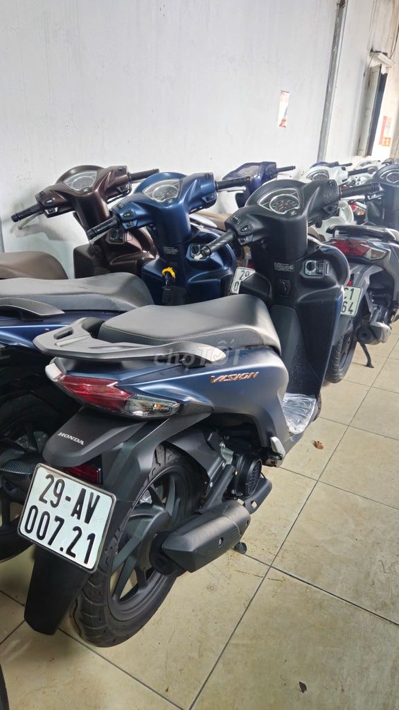 Bán vision 2025 siêu mới.. Mua bán Xe máy tại Quận Thanh Xuân Hà Nội được đăng bởi xe máy Tươi Hồng Sơn hình 2