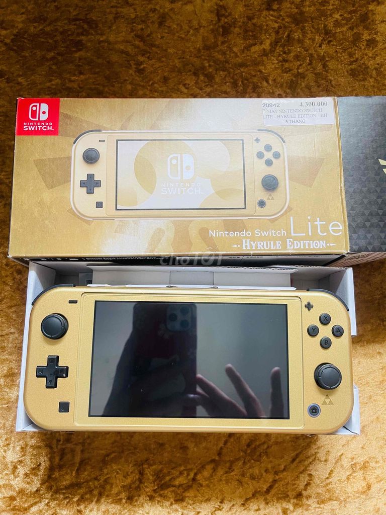 Nintendo Switch Lite Zelda Hyrule Edition