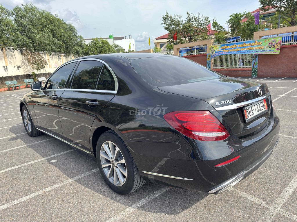 Mercedes Benz E Class 2019 E200 - 60 km. Mua bán Ô tô tại Quận 12 Tp Hồ Chí Minh được đăng bởi Nguyen van nhut hình 6