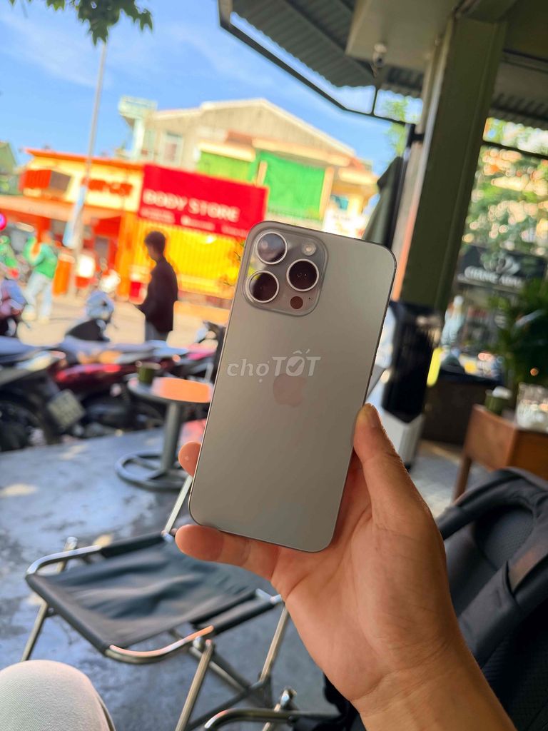 iPhone 15 ProMax 256GB pin 100 zin đẹp có giao luu. Mua bán Điện thoại tại Thành phố Huế Thừa Thiên Huế được đăng bởi Vsmart Thu Mua Điện Thoại Laptop  hình 1