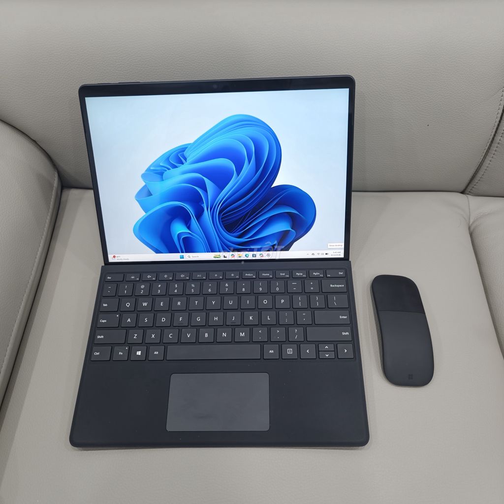 Microsoft Surface Pro 9 i5 16GB/256GB 13 inch Xám. Mua bán Laptop tại Huyện Thanh Trì Hà Nội được đăng bởi Phạm Minh Phương hình 1