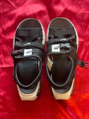 Sandal NIKE size 38