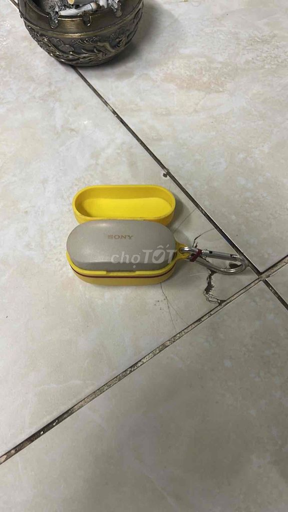 Tai nghe Sony không dây Vàng xám. Mua bán Tivi, Âm thanh tại Huyện Bình Chánh Tp Hồ Chí Minh được đăng bởi Nguyễn Quang Phú Quốc hình 1
